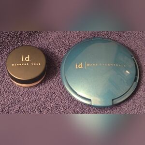 I.D Bare Minerals Bare Escentuals Feather Light Mineral Veil With Compact - New